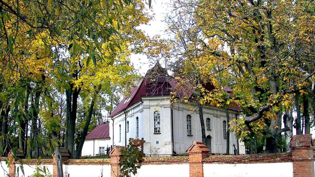 Panevėžiuko Jėzaus Nukryžiuotojo bažnyčia