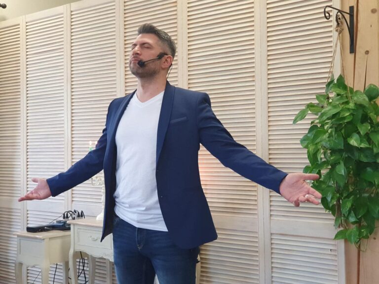 Alex Monaco nuotrauka