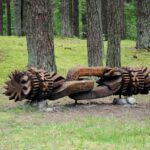 Vinco Mykolaičio - Putino skulptūrinių suolelių parkas